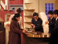 「ちょうどいい鳥」稽古中の様子。