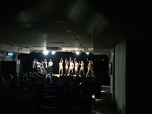 鬼ヶ島新ネタライブ「あの日見た鬼の名前を僕達はまだ知らない。第2話」の様子。(c)人力舎