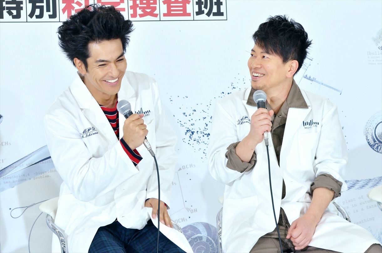 （左から）北村一輝と雨上がり決死隊・宮迫。