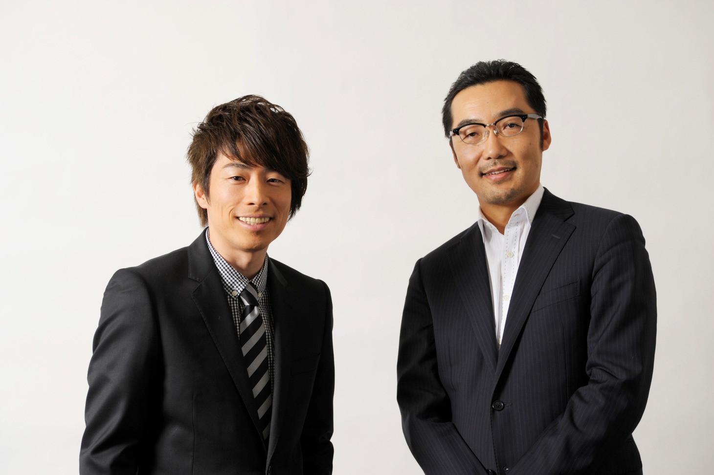 「淳と隆の週刊リテラシー」に出演する（左から）ロンドンブーツ1号2号・田村淳、上杉隆。(c)TOKYO MX