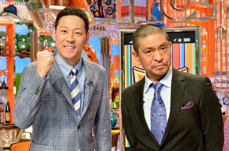 「ワイドナショー」に出演する松本人志（右）、東野幸治（左）。
