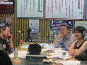 電話の主がわかり頭を抱える塚本。