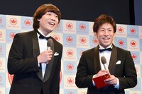 司会を務めるチーモンチョーチュウ。