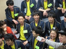 スクラッチを1人別室で削るよう命じられるニューヨーク嶋佐。