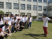 チームを仕切るチーモンチョーチュウ菊地。