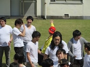 全体集合写真撮影の様子。