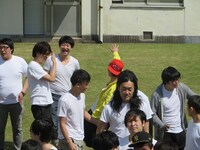 全体集合写真撮影の様子。