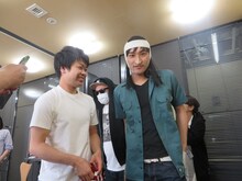 遅刻してきたジューシーズ松橋とこりゃめでてーな。