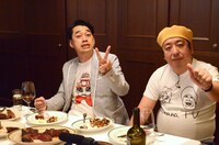 「バナナTV」新シリーズのロケに臨んだバナナマン。