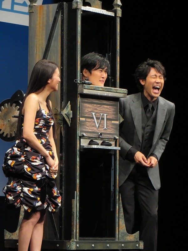 劇団ひとりの初監督映画「青天の霹靂」プレミア試写会で行われたマジック。