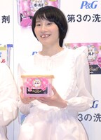 「P&G “第3の洗剤” 新発売記念イベント」に出演したハリセンボンはるか。