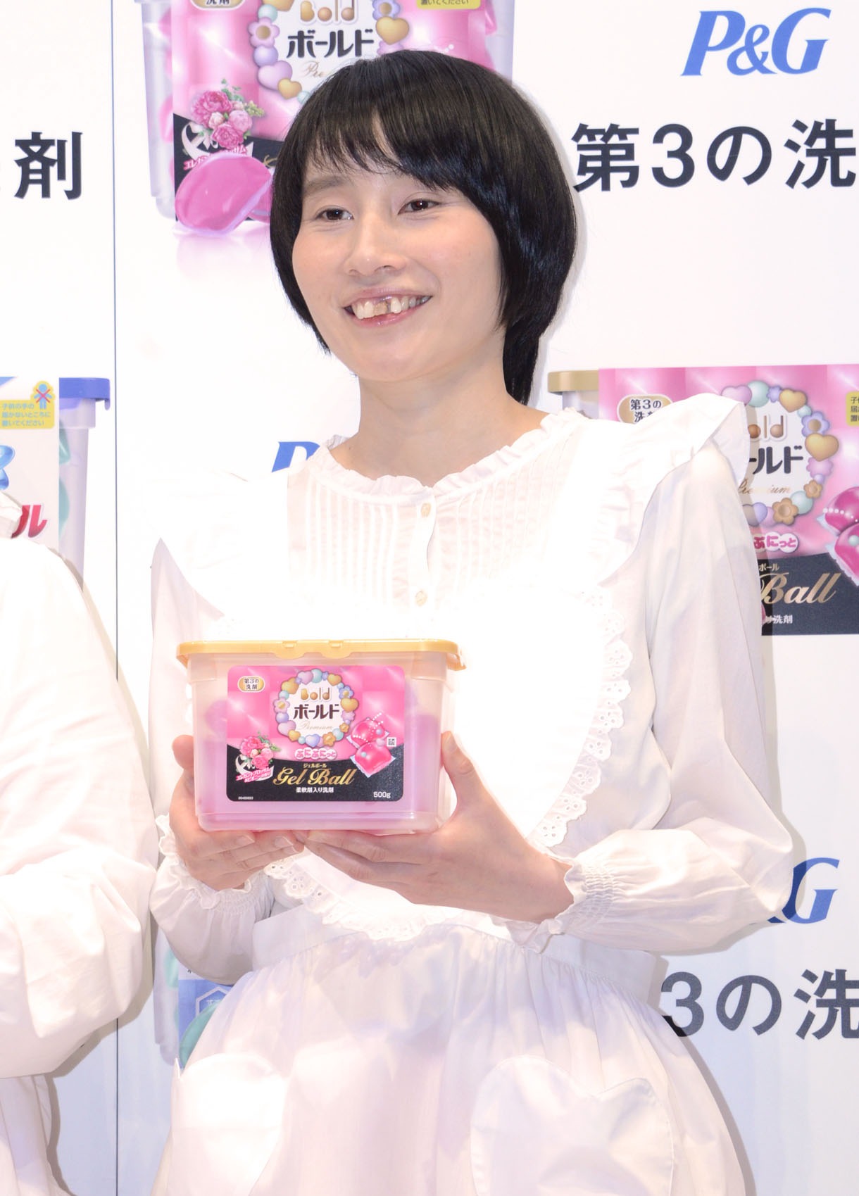 「P&G “第3の洗剤” 新発売記念イベント」に出演したハリセンボンはるか。