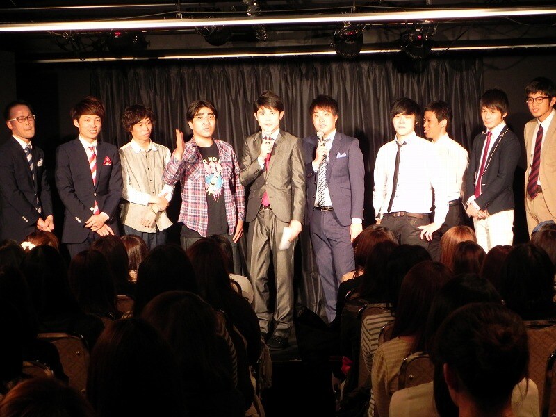 「High Stageよしもと はじめまして公演」の様子。(c)吉本興業