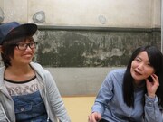 自信の気持ちを振り返る阿部（右）。