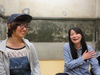 反省したり思い出し笑いをしたりと楽しそうな2人。