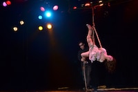 緊縛ショーの様子。