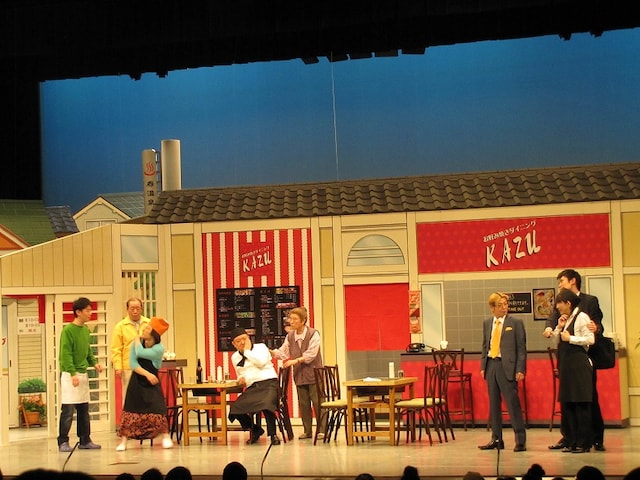 吉本新喜劇「すち子のどちらがお好み？」(c)吉本興業