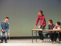 泣きながらゆっくり崩れるという演技アピールをするう大。