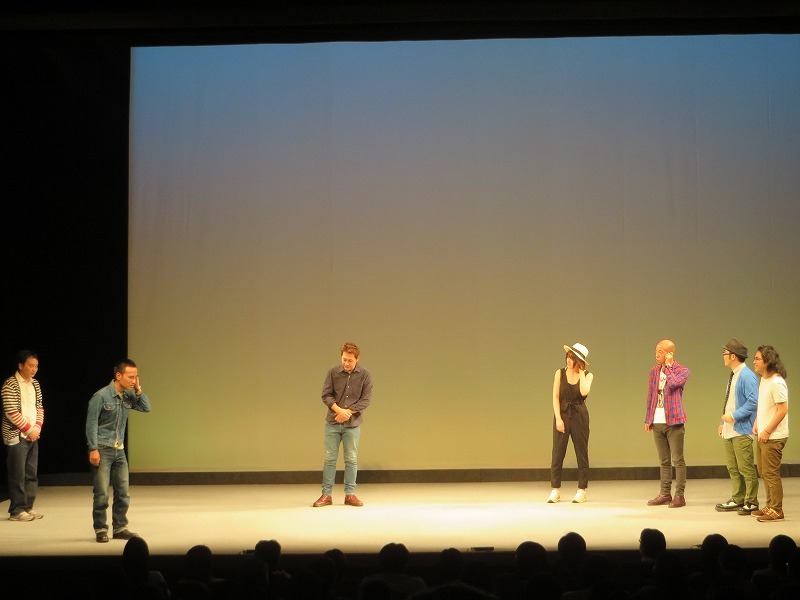 う大のエチュード審査。