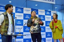 （左から）STVの岸ディレクター、ダイノジ大地、上杉周大。