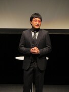 ここまでこのライブを続けてこられたことに、深く感謝する山里。