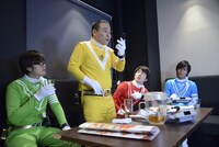 ヒーロードラマ「乾杯戦士 アフターV」第4話 (c)「乾杯戦士 アフターV」製作委員会