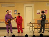 吉本新喜劇「マネージャーは邪魔じゃねーの？」(c)吉本興業