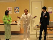 吉本新喜劇「マネージャーは邪魔じゃねーの？」(c)吉本興業