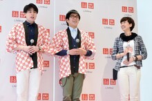 ユニクロ 御徒町店のスタッフ（右）とともに声出しの練習をする平成ノブシコブシ。