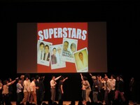 “SUPERSTARS”に入ったオオシロ大魔神に芸人たちが仰天。