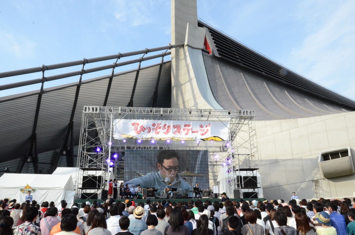 「スナックかくちゃん」の様子。