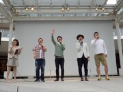 トークショーの一場面。