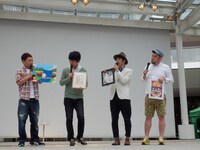 トークショーの一場面。