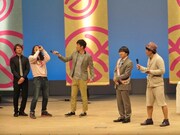 松田のムチャぶりでQちゃんがエアコーラ一気飲みで蛍原にお祝いコメント。