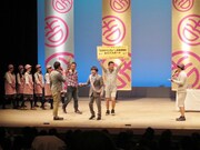 富良野カレンジャー娘の登場でボケるFUJIWARA。