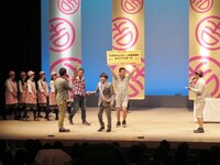 富良野カレンジャー娘の登場でボケるFUJIWARA。