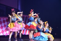 「店長サミット!!! ～ありがとうを伝えきれなくて～」ライブ本編の様子。