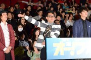 映画「オー！ファーザー」の完成披露試写会の様子。
