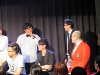 かねきよのダジャレを優しくストップする酒井。