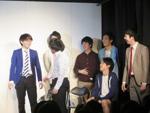 ネタとハゲを三四郎の2人からイジられる倉沢。