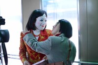 エレベーターの中での様子。