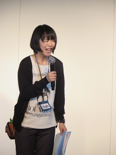 もともと小さい声だが、頑張って大きい声を出す児島代表。