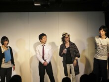 「～K-PRO10周年一週間ぶっ通し興行五日目～『児島気奈トークライブ『10』～あの頃みんな若かった!? 秘蔵映像大放出！～』」に出演した児島気奈K-PRO代表、エルシャラカーニ・セイワ、ジンカーズ。