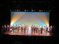 オープニングの様子。