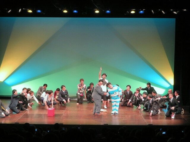 エンディングの仲直りギャグ。