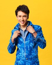 「ナインティナインのオールナイトニッポン」にゲスト出演する郷ひろみ。