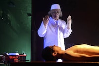 ヒーロードラマ「乾杯戦士 アフターV」第10話 (c)「乾杯戦士 アフターV」製作委員会