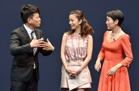 （左から）雨上がり決死隊・宮迫、上戸彩、樋口可南子。