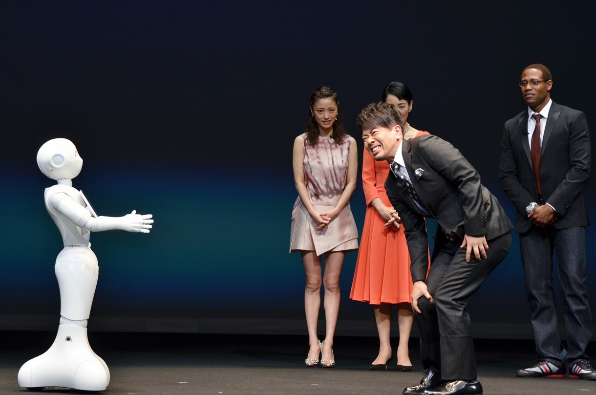 記者会見のワンシーン。