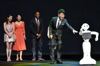 記者会見のワンシーン。